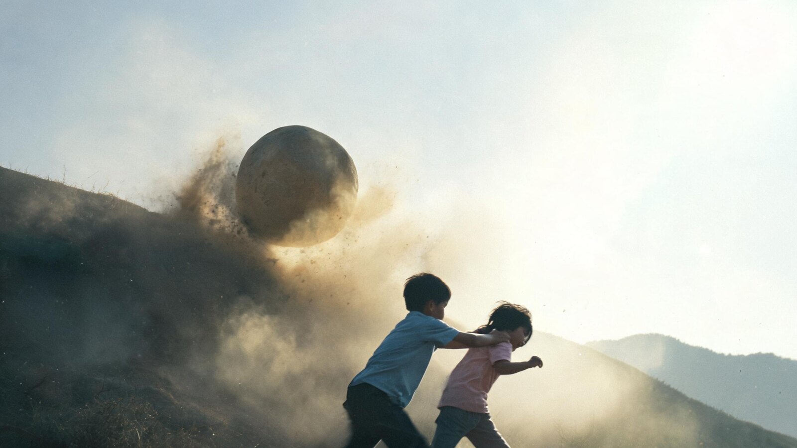 The childhood incident described by Tsuruhiko Kiuchi (artistic reconstruction; not documentary footage)